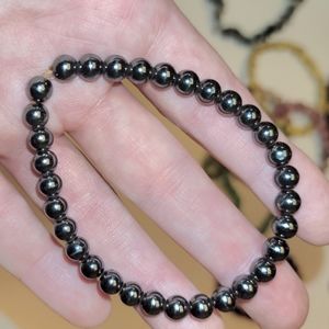 Bracelet: Hematite